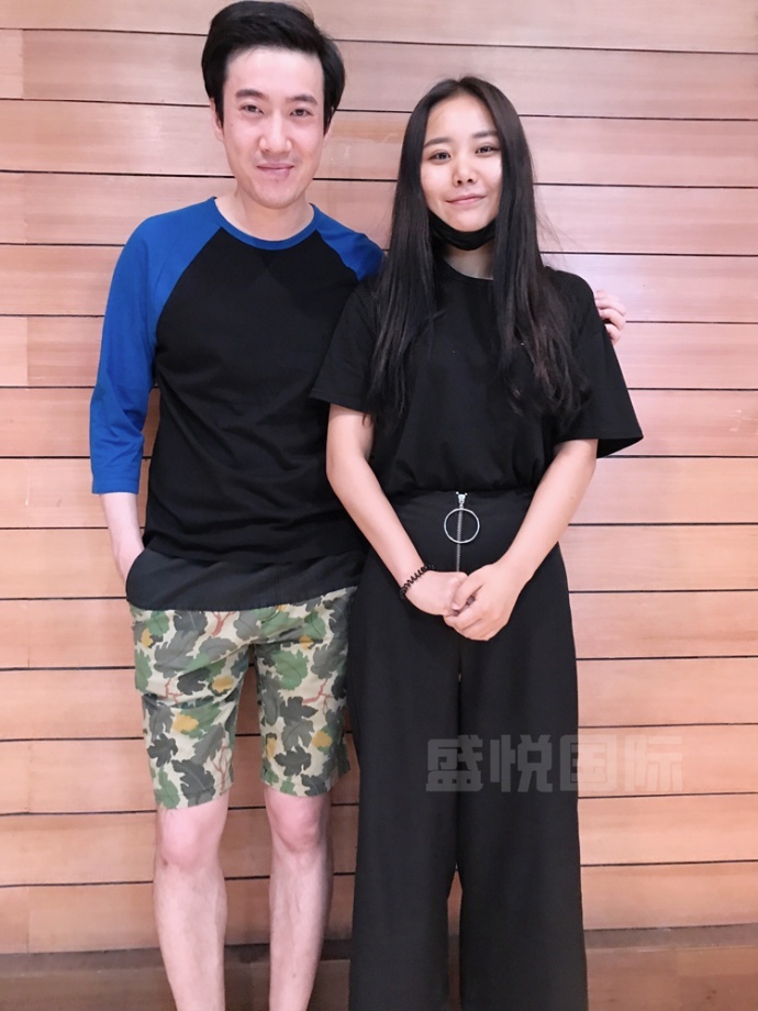 中國(guó)首位入圍IMATS大(dà)賽的(de)特效化(huà)妝師(shī)！